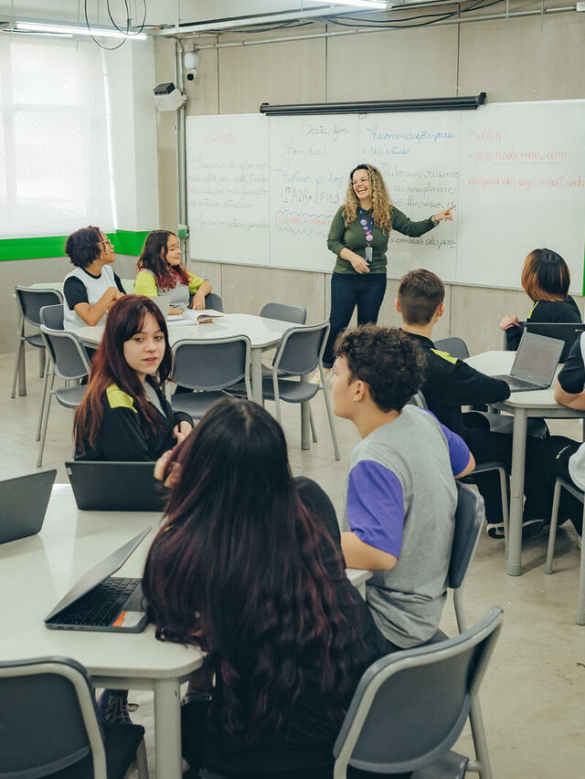 Aprendizagem colaborativa: fortalecendo a parceria aluno-professor