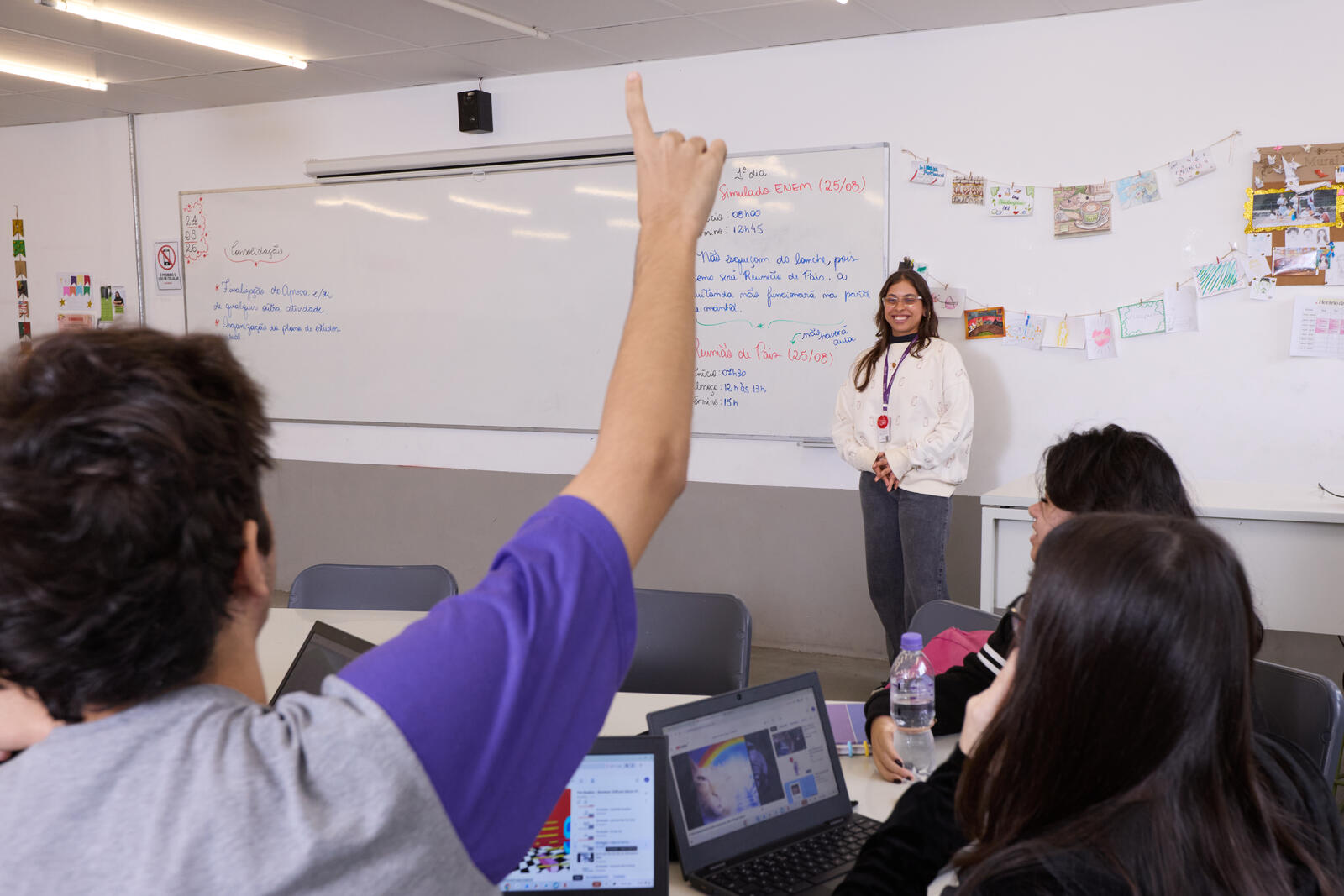 Escola Mais6554